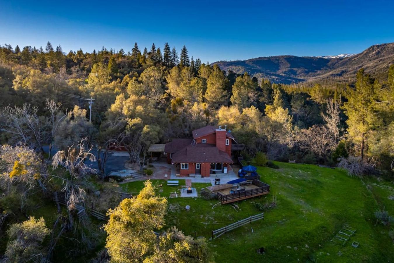 Sierra Vista Lookout Lodge: Creekside Retreat Near Bass Lake & Yosemite North Fork Exterior photo